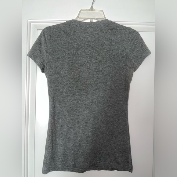 Aeropostale AERO NYC Cali Gray Women’s Classic Crew Tee Shirt Size Small - Picture 2 of 5